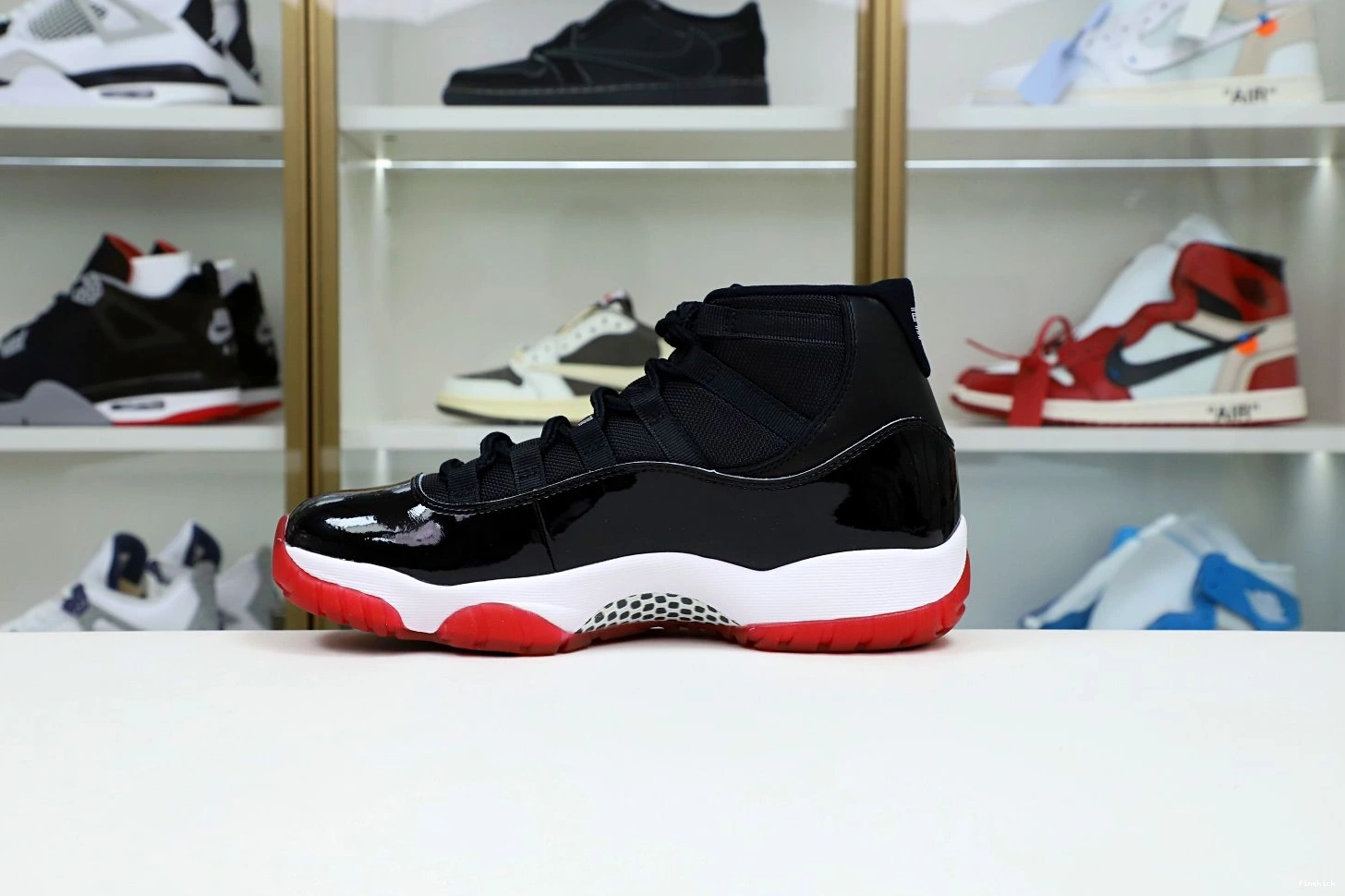 JORDAN 2019 RETRO 11 AIR 'BRED' 0123